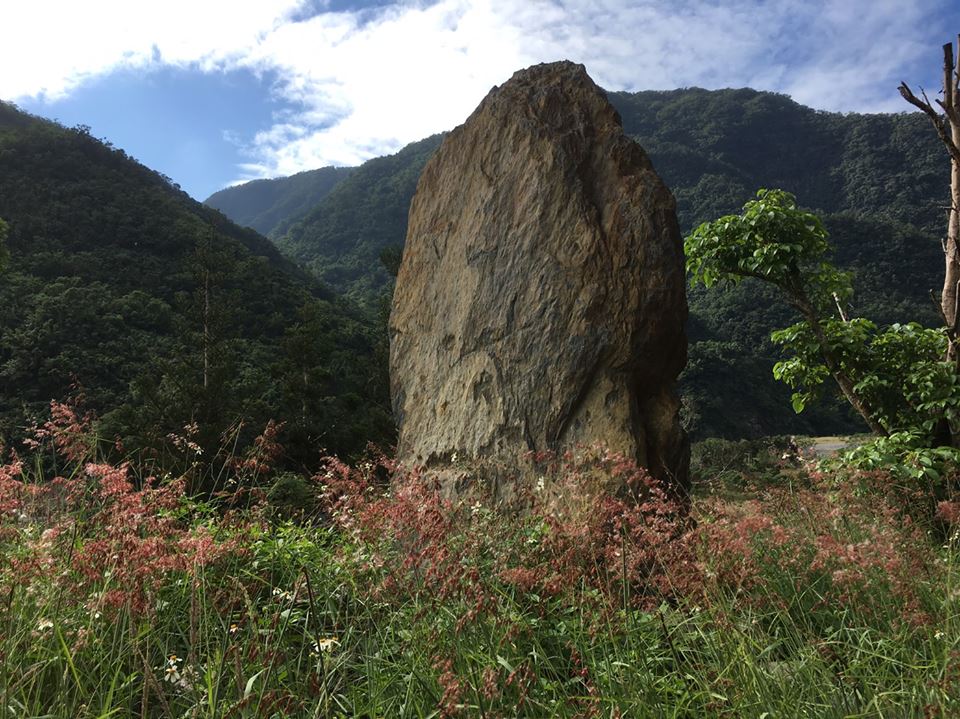 魯拉克斯─石柱公園-魯拉克斯部落